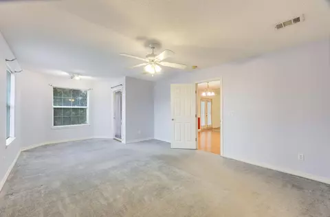 Bedroom - 538 Tikell Dr, Crestview, FL 32536 photo 5 of 7