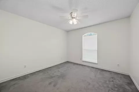 Bedroom - 538 Tikell Dr, Crestview, FL 32536 photo 6 of 9