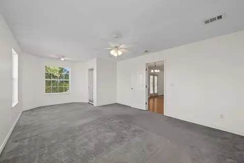 Bedroom - 538 Tikell Dr, Crestview, FL 32536 photo 2 of 9