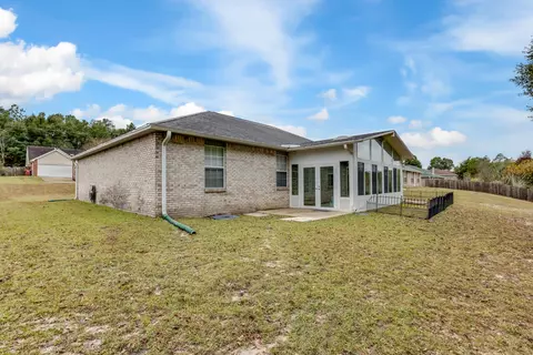 Exterior - 538 Tikell Dr, Crestview, FL 32536 photo 4 of 5