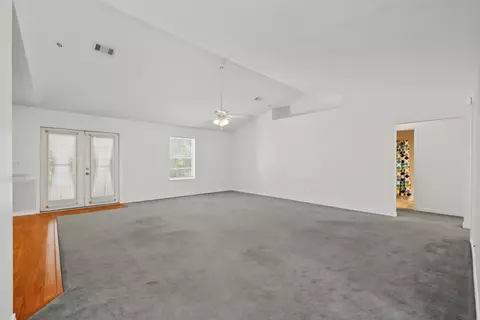Living - 538 Tikell Dr, Crestview, FL 32536 photo 1 of 7