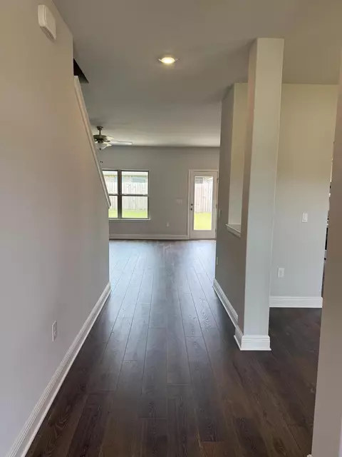 Entry Way - 185 Ridgeway Cir, Crestview, FL 32536 photo 1 of 3