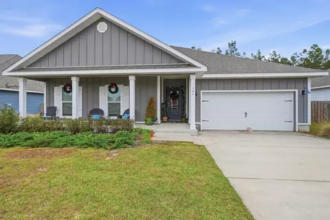 304 Perimeter Pl, Freeport, FL 32439