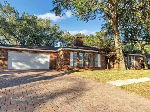 333 Shannon Ct Nw Ct, Fort Walton Beach, FL 32548