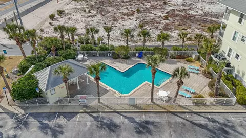 8436 Gulf Blvd UNIT 321, Navarre, FL 32566