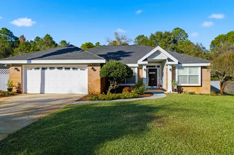 108 Long Pointe Dr, Mary Esther, FL 32569