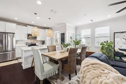 Dining - 76 Sandpine Loop, Inlet Beach, FL 32461 photo 2 of 3