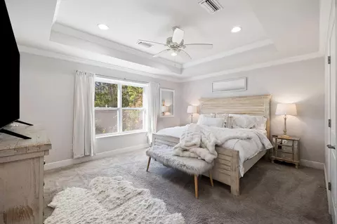 Bedroom - 76 Sandpine Loop, Inlet Beach, FL 32461 photo 3 of 5