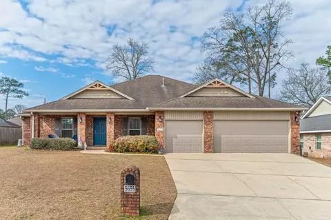5655 N Brook Dr, Crestview, FL 32539