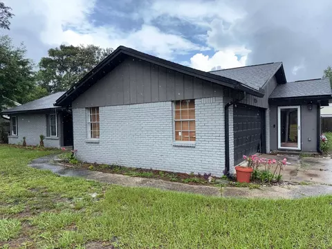 125 Newcastle Cir, Fort Walton Beach, FL 32547