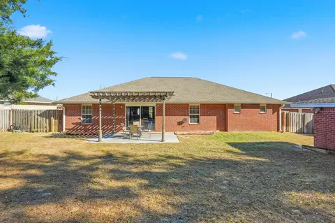 Exterior - 5212 Moore Loop, Crestview, FL 32536 photo 5 of 6