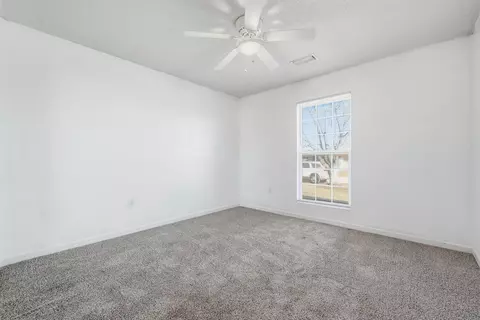 Bedroom - 5212 Moore Loop, Crestview, FL 32536 photo 5 of 6