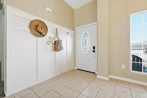 Entry Way - 5212 Moore Loop, Crestview, FL 32536 photo 1 of 2