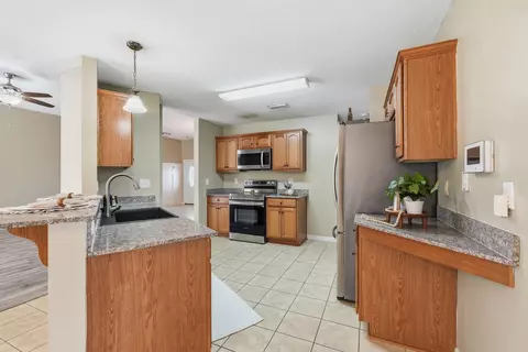 Kitchen - 5212 Moore Loop, Crestview, FL 32536 photo 1 of 3