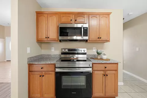 Kitchen - 5212 Moore Loop, Crestview, FL 32536 photo 2 of 3