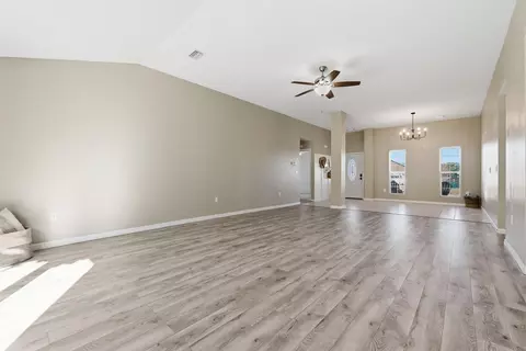 Living - 5212 Moore Loop, Crestview, FL 32536 photo 4 of 5
