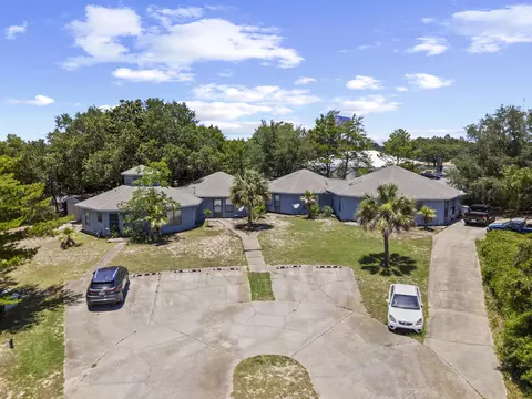 6904 Sea Turtle Cir, Navarre, FL 32566