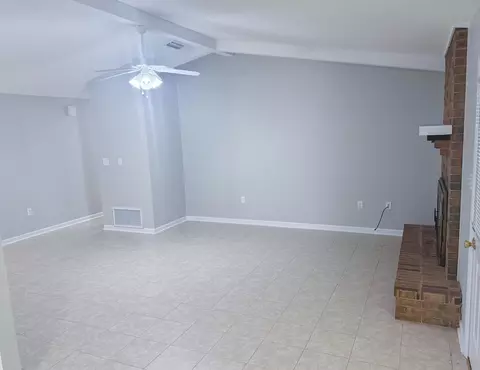 Living - 5496 Monterrey Rd, Crestview, FL 32539 photo 1 of 3