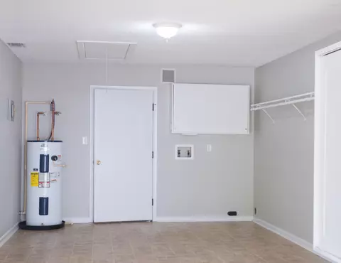 5496 Monterrey Rd, Crestview, FL 32539