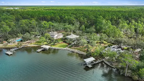 448 Holly Point Rd, Freeport, FL 32439 photo 8