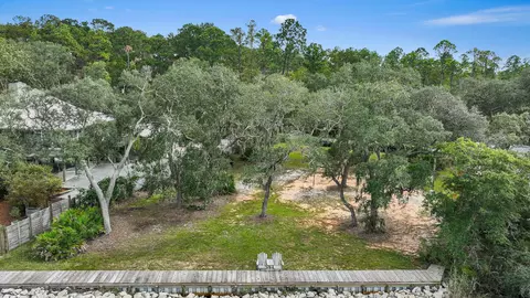 448 Holly Point Rd, Freeport, FL 32439 photo 9