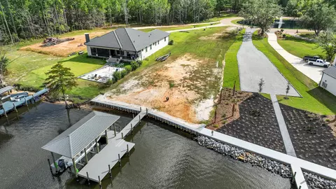 78 Lagrange Cove Cir, Freeport, FL 32439 photo 12