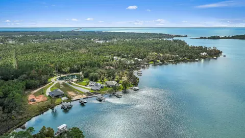 78 Lagrange Cove Cir, Freeport, FL 32439 photo 8