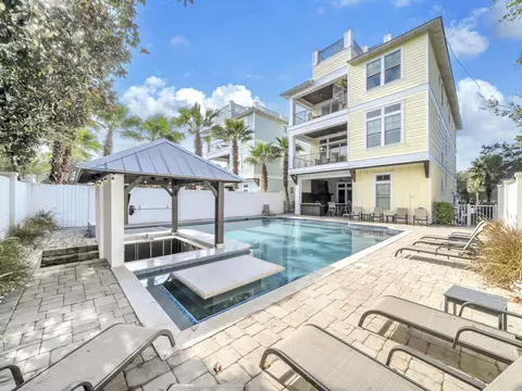 71 Dolphin St, Destin, FL 32541