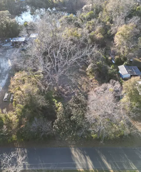 736 2nd St, Chipley, FL 32428 photo 17