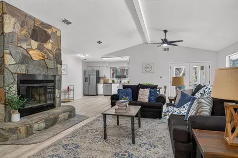 Living - 4297 Edge Perry Rd, Crestview, FL 32539 photo 1 of 4