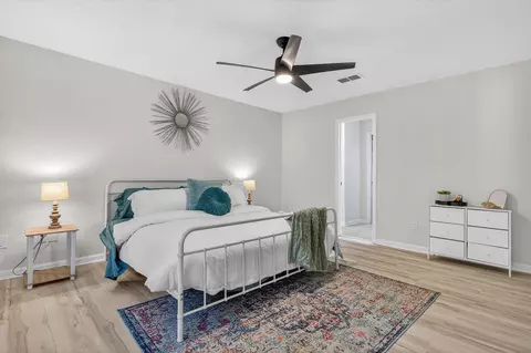 Bedroom - 4297 Edge Perry Rd, Crestview, FL 32539 photo 11 of 12