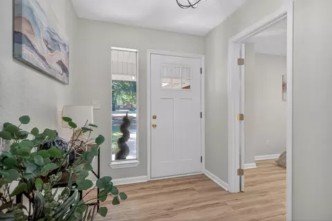 Entry Way - 4297 Edge Perry Rd, Crestview, FL 32539 photo 2 of 10