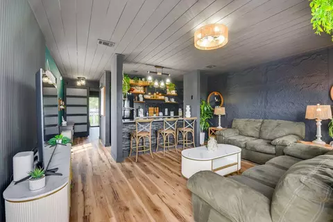 6829 Thomas Dr # 408, Panama City Beach, FL 32408