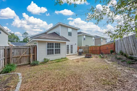 Exterior - 407 Eisenhower Dr, Crestview, FL 32539 photo 1 of 2