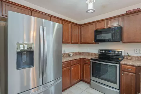 Kitchen - 407 Eisenhower Dr, Crestview, FL 32539 photo 1 of 3