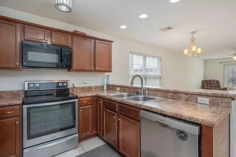 Kitchen - 407 Eisenhower Dr, Crestview, FL 32539 photo 3 of 3