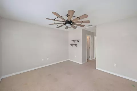 Bedroom - 407 Eisenhower Dr, Crestview, FL 32539 photo 6 of 7