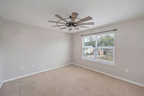 Bedroom - 407 Eisenhower Dr, Crestview, FL 32539 photo 5 of 7