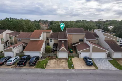 1068 5th Ave, Shalimar, FL 32579