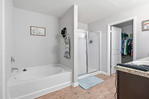 Bath - 3015 Raven Ln, Crestview, FL 32539 photo 1 of 3