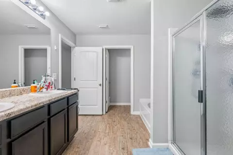 Entry Way - 3015 Raven Ln, Crestview, FL 32539 photo 5 of 6