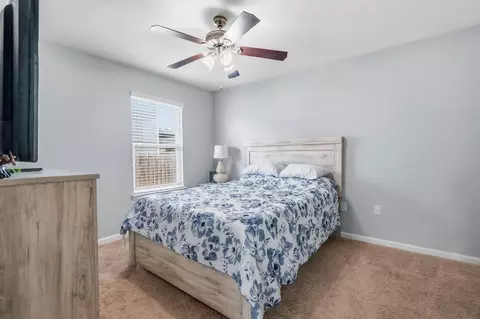 Bedroom - 3015 Raven Ln, Crestview, FL 32539 photo 6 of 8
