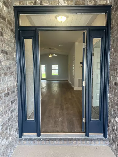 Entry Way - 191 Ridgeway Cir, Crestview, FL 32536 photo 2 of 3