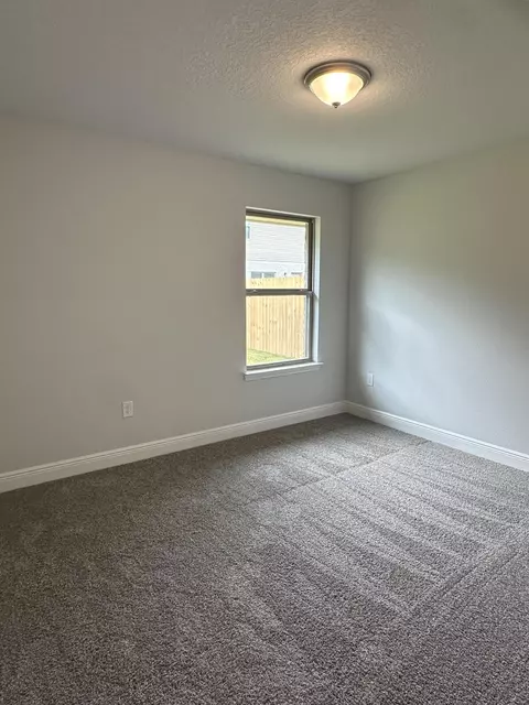 Bedroom - 191 Ridgeway Cir, Crestview, FL 32536 photo 2 of 3