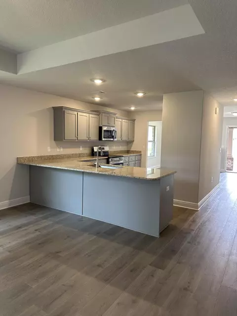 Kitchen - 187 Ridgeway Cir, Crestview, FL 32536 photo 3 of 3