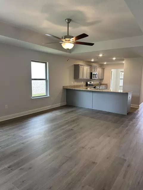 Living - 187 Ridgeway Cir, Crestview, FL 32536 photo 1 of 1