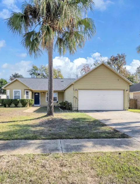 2236 Fulva Dr, Navarre, FL 32566