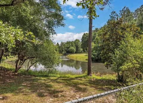 View/Area - 202 Shell Dr, Crestview, FL 32536 photo 2 of 2