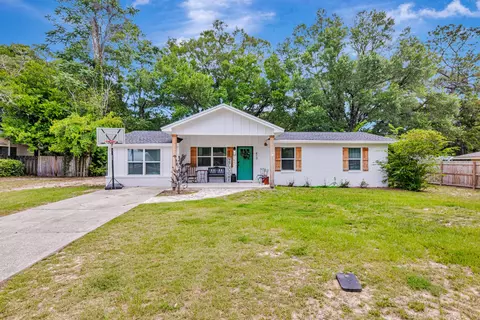 410 James Ave, Valparaiso, FL 32580