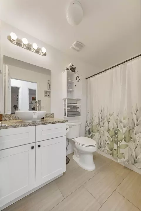 Bath - 276 Elm Ave, Crestview, FL 32536 photo 4 of 4
